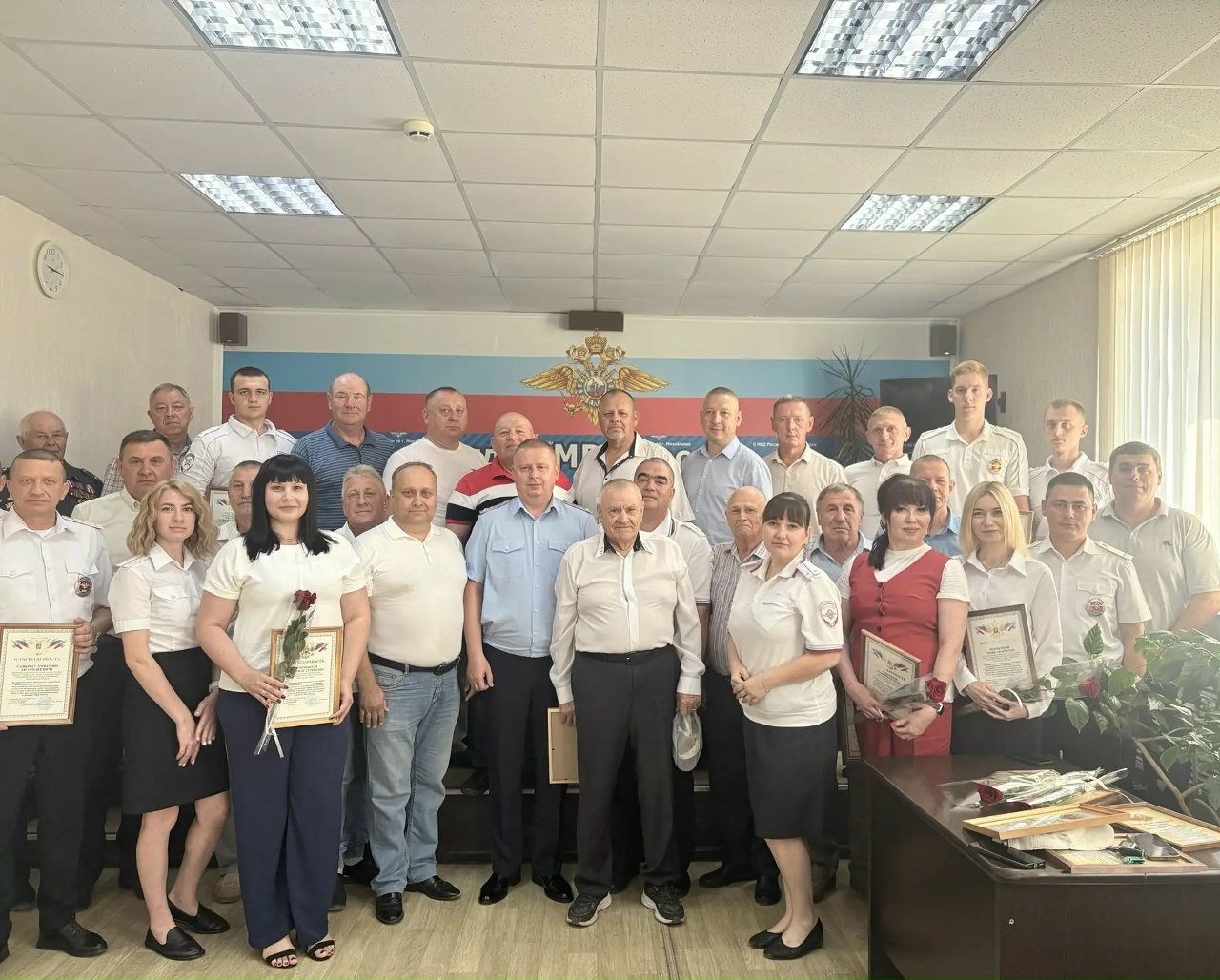 90 лет на страже дорог: в Михайловке чествовали ветеранов и действующих сотрудников Госавтоинспекции