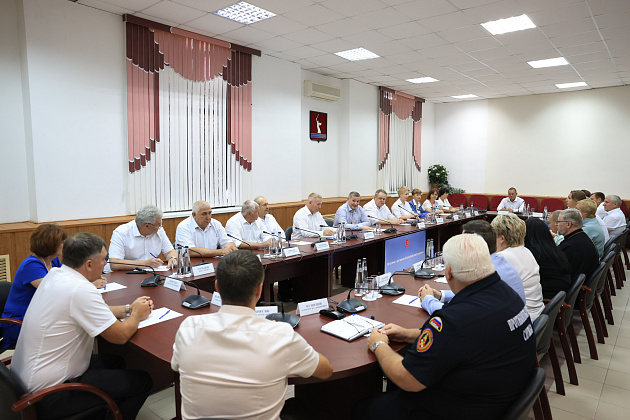 Инфраструктура, развитие, сохранение традиций: Андрей Бочаров провел встречи с жителями Алексеевского района
